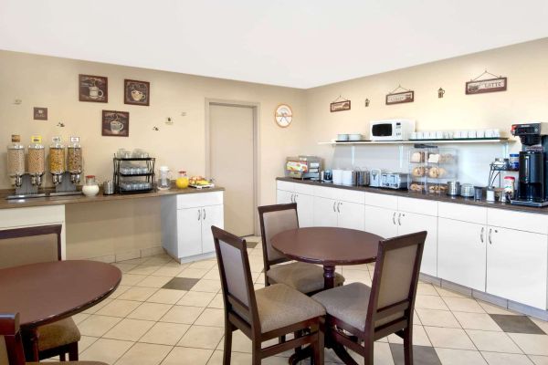 Howard Johnson Inn Red Deer